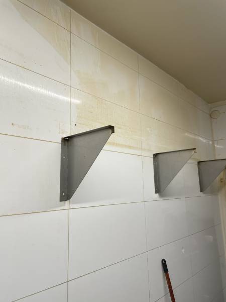 Nettoyage d'une cuisine de restaurant à Strasbourg.