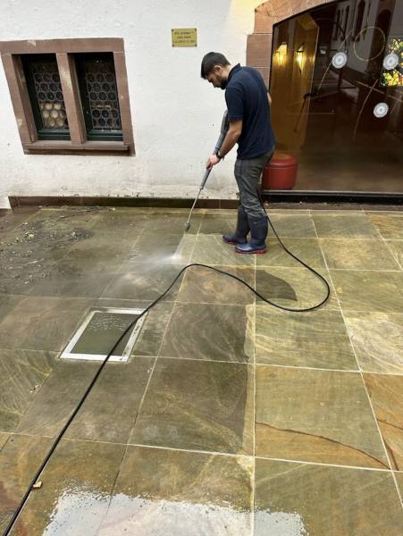 Remise en état de la terrasse de la Brasserie -  Au Dauphin à Strasbourg