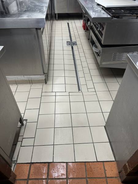 Nettoyage des cuisines du restaurant La Villa Casella à Strasbourg