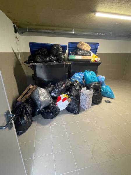 Intervention d'urgences dans un local poubelles à Schiltigheim pendant les jours fériés.