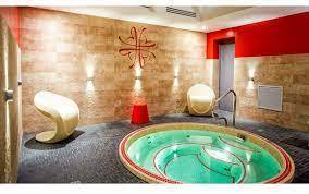 Remise en état d'une SPA dans l'hyper centre de Strasbourg à la Petite France dans un hôtel de luxe.