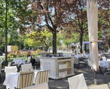 CB Services assure l’entretien des vitres du Café Brant à Strasbourg Strasbourg Café Brant